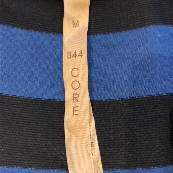 Striped cold shoulder top - Picture 2 of 2